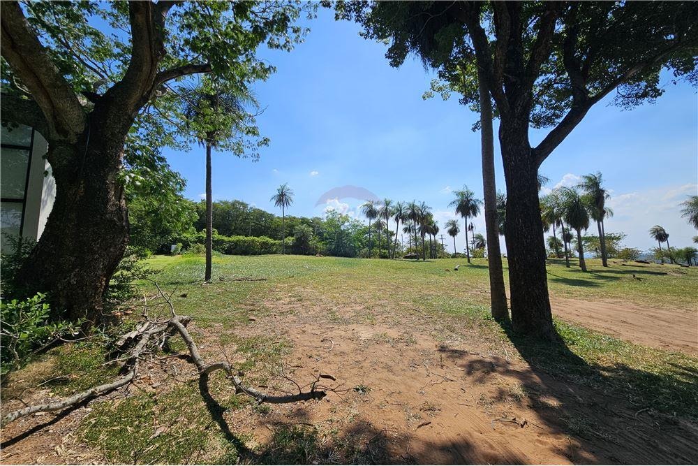 EN VENTA!  Amplio terreno CON IMPONENTE VISTA — foto 2