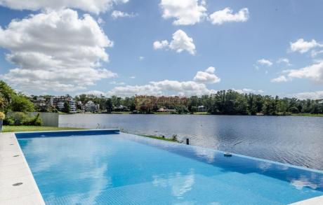 Apartamento Sobre Av De Las Americas 3 Dorm Mirador Del Lago