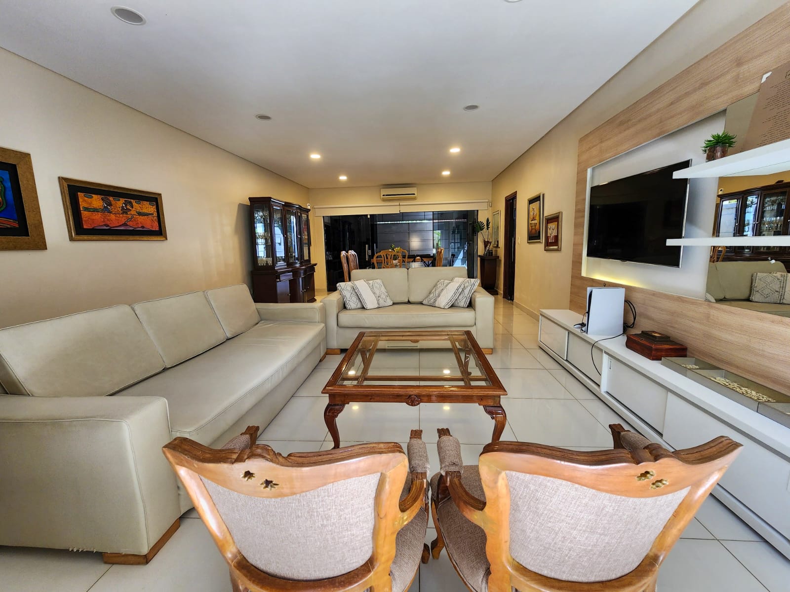 VENDO HERMOSO Y CONFOTABLE DUPLEX EN BARRIO MBURUCUYA — foto 2