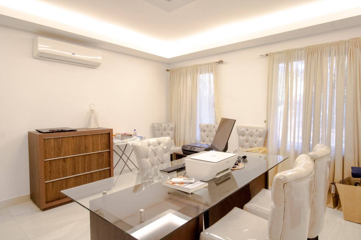 RESIDENCIA EN VENTA | BARRIO SANTO DOMINGO — foto 3