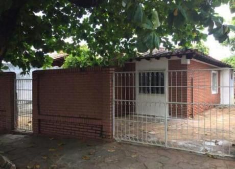 Casa En Lambare En Inmejorable Ubicacion!!