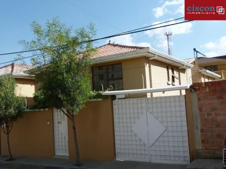 Casa En Alquiler, Irpavi