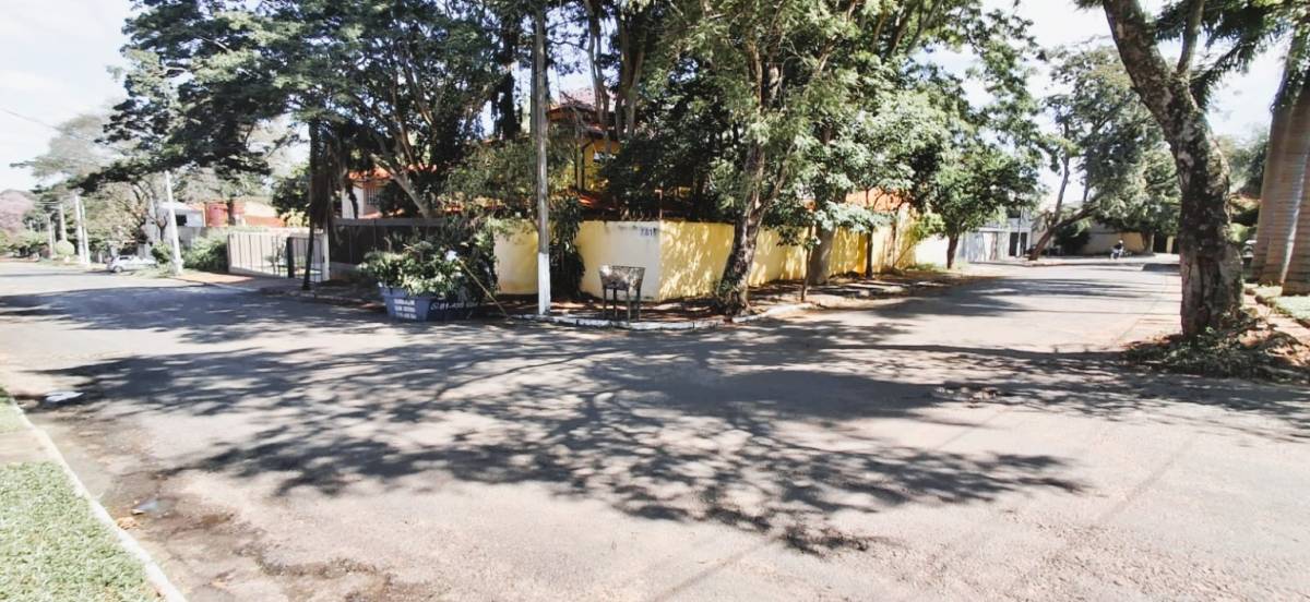 AMPLIA CASA EN ALQUILER EN LAMBARÉ ZONA CANAL 13 — foto 3