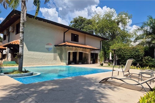 En Venta  Residencia Familiar  En San Bernardino  Cerca Del Lago, Zona Centro — foto 2