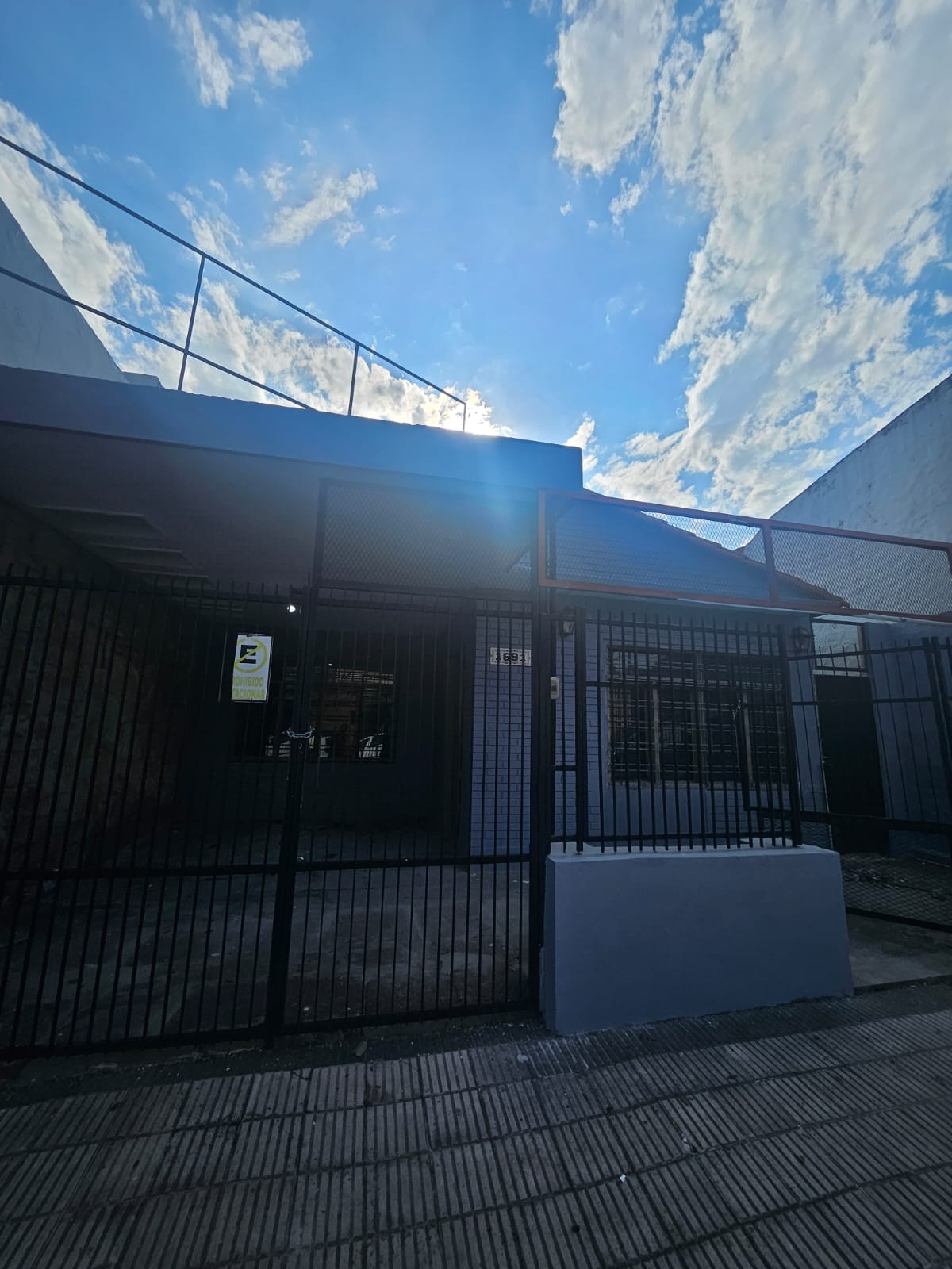 Alquilo chalet para oficina en Asunción, Barrio Mariscal López. — foto 3