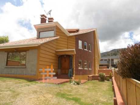 Linda Residencia En Alquiler