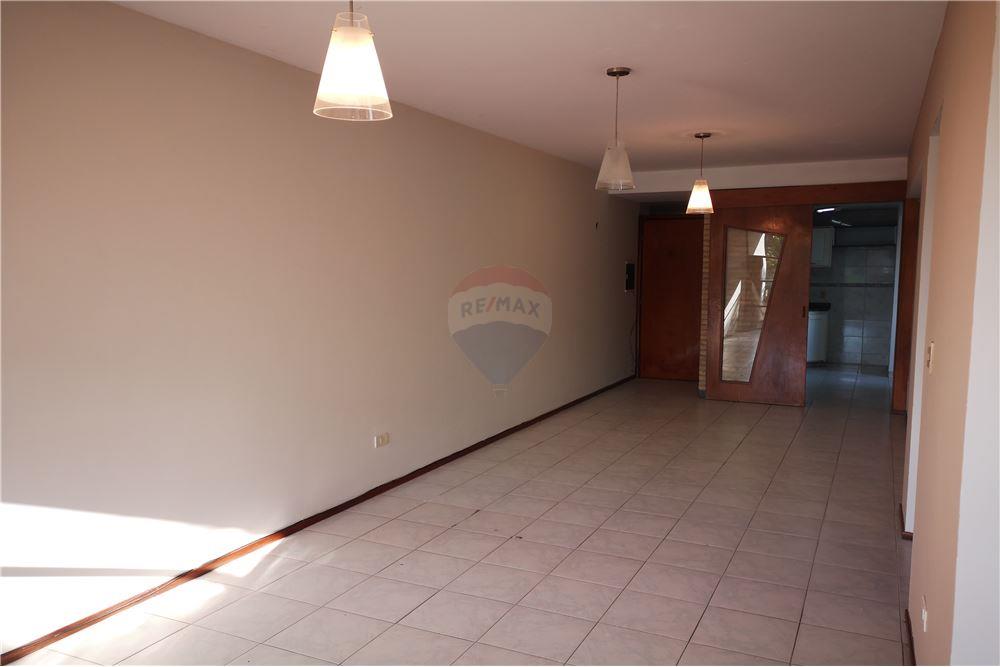 DEPARTAMENTO DE 2 HABS + ÁREA DE SERVICIO +COCHERA — foto 3