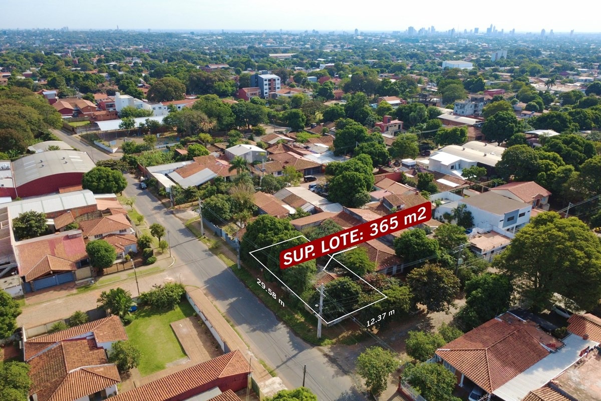 VENDO TERRENO EN ESQUINA EN FERNANDO DE LA MORA ZONA SUR — foto 2