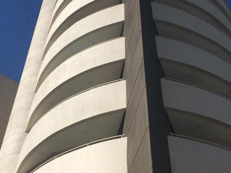 Departamentos De Lujo En Venta En Urbari De 1 Y 3 Dorm.