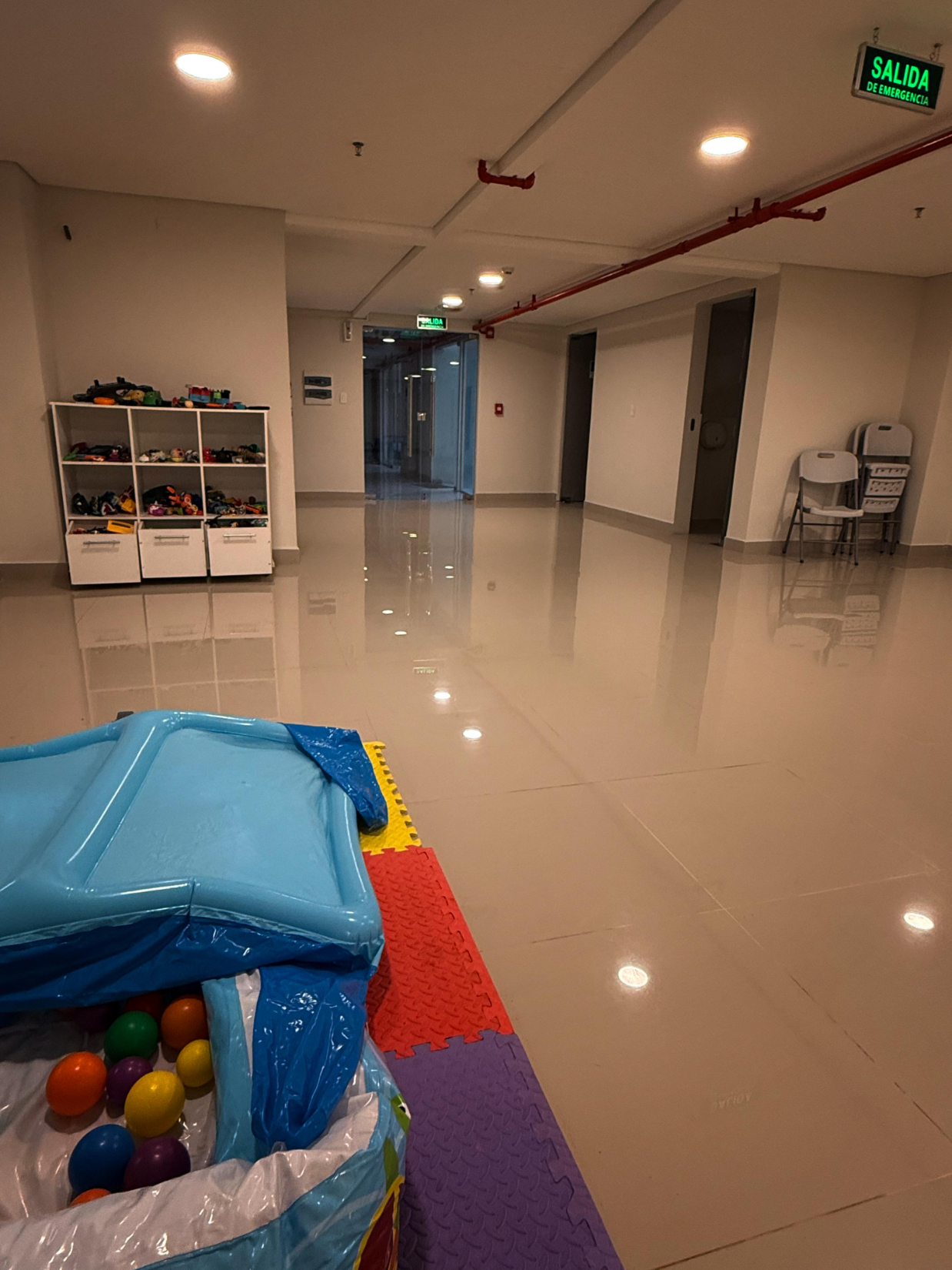 ALQUILER DE DEPARTAMENTO A ESTRENAR EN LAMBARÉ — foto 3