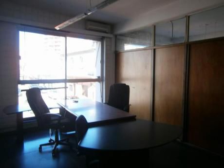 Oficina Pocitos 130 M2