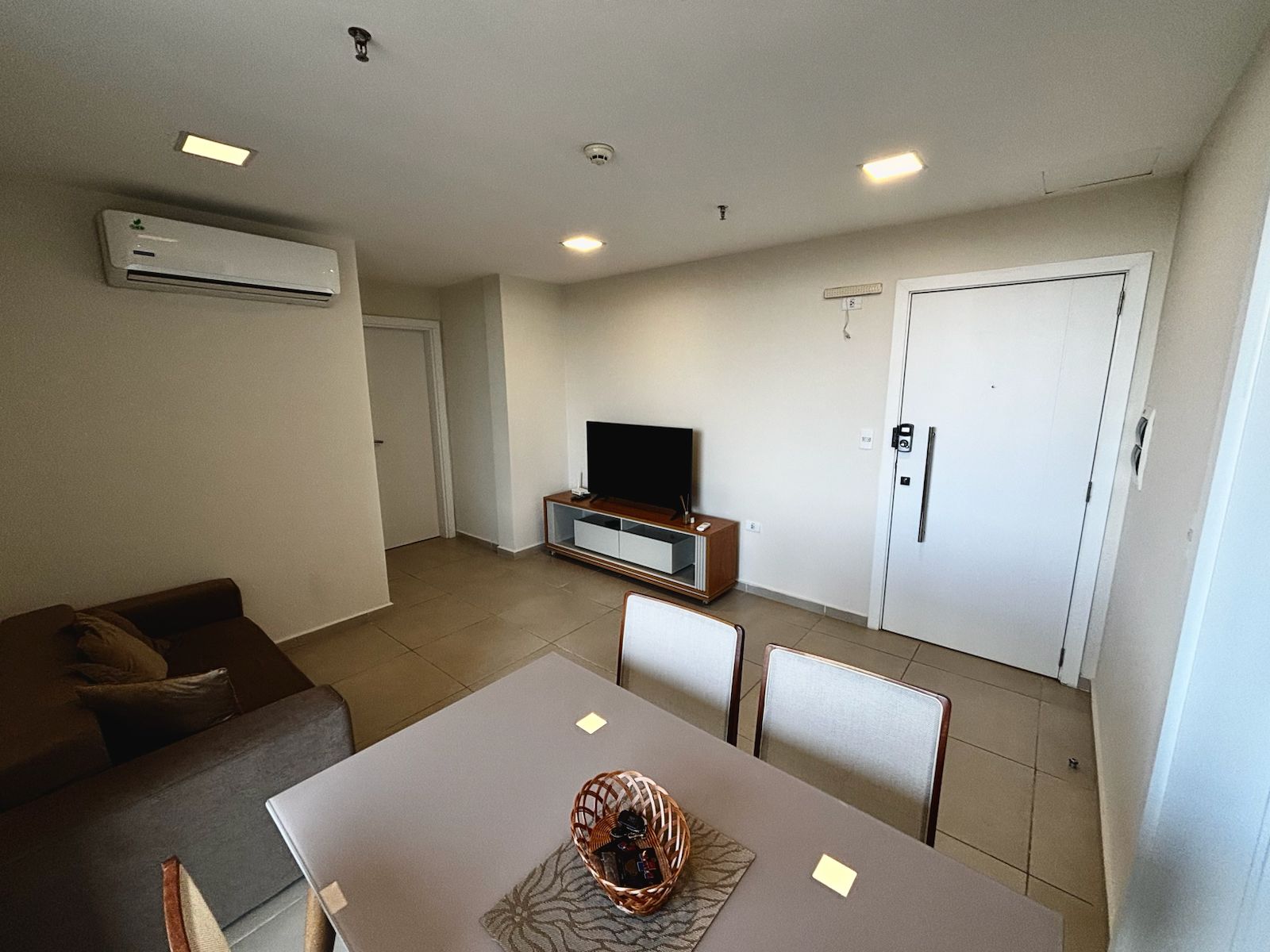 Departamento-Alquiler-PY Asunción Villa Morra — foto 3