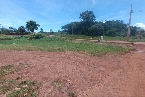 VENDO TERRENO COMERCIAL PREMIUM EN CIUDAD DEL ESTE — foto 3
