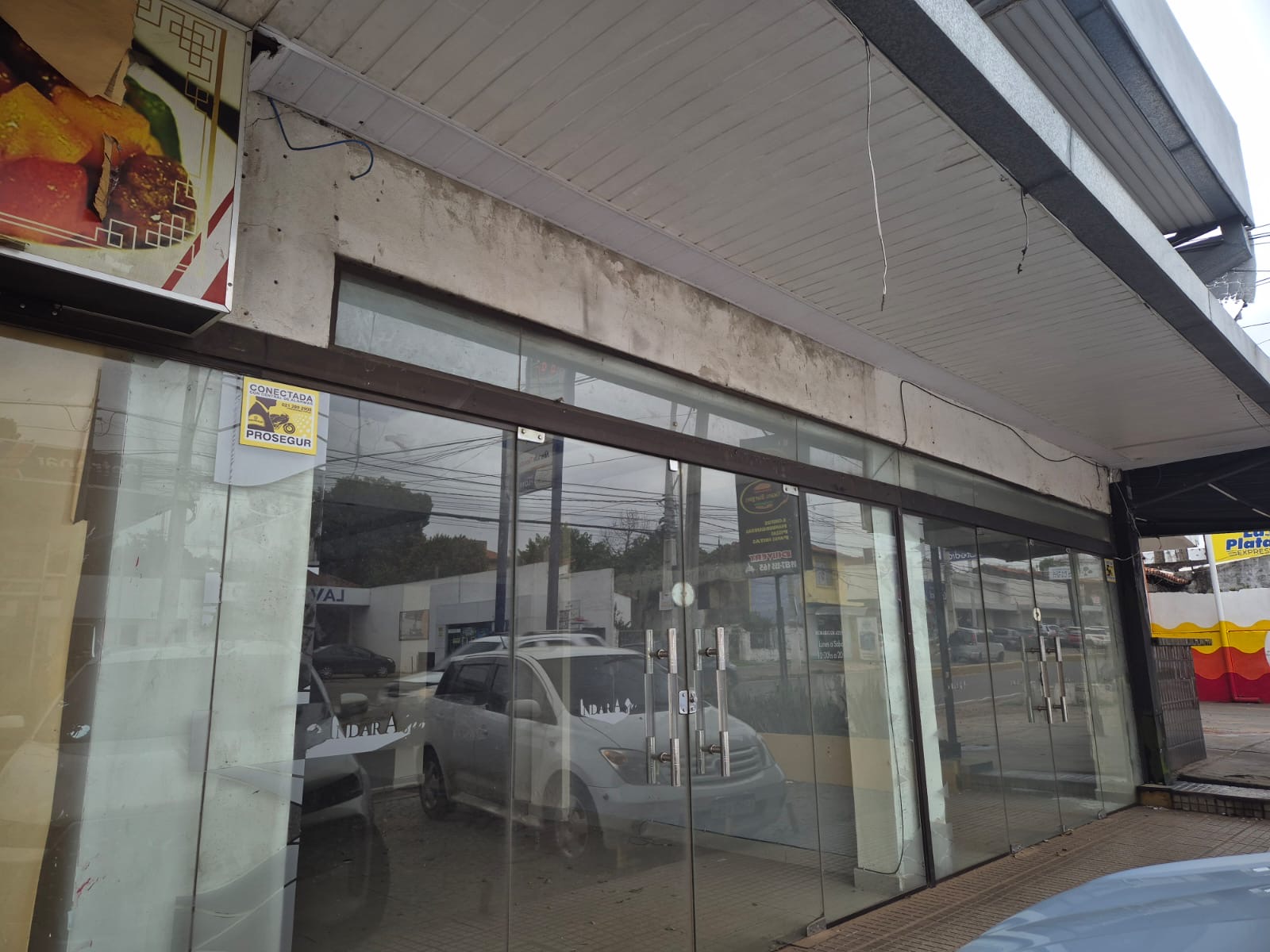 Alquilo local comercial en Lambare sobre Avda Cacique — foto 2