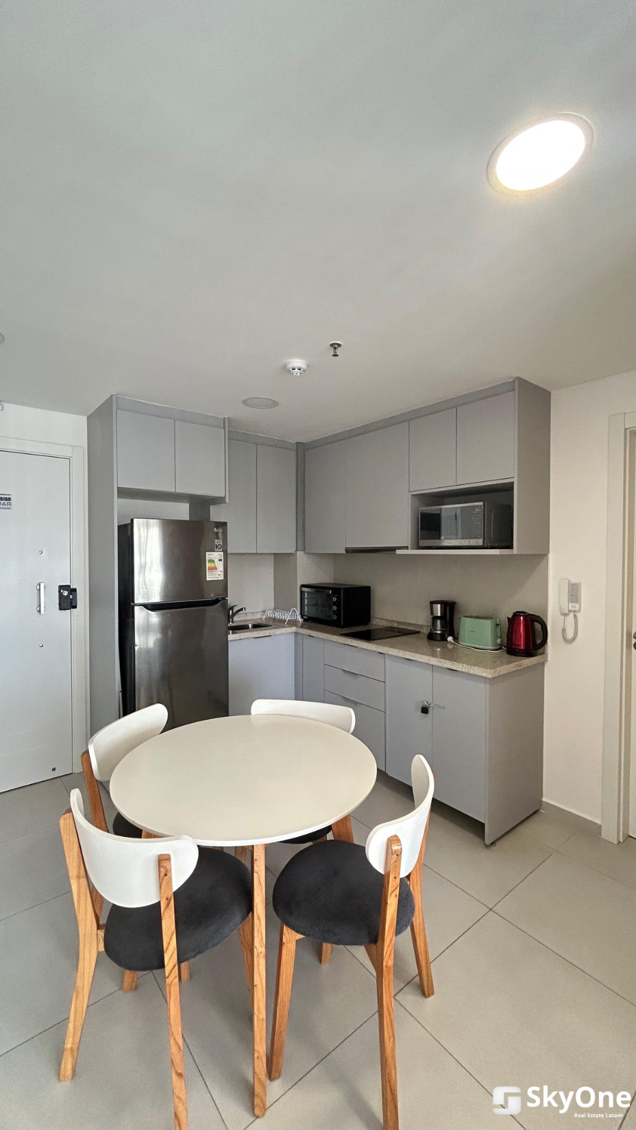 EN VENTA MONOAMBIENTE AMOBLADO EN BARRIO MBURUKUJA ASUNCION — foto 3