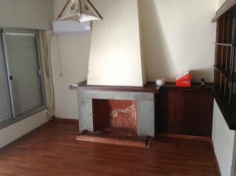 Casa En Planta Alta 3 Dormitorios Y 2 Baños