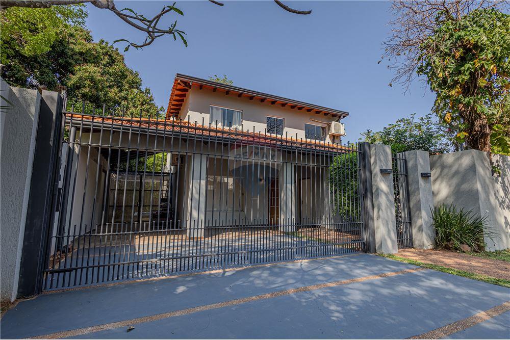 Hermosa   Casa Moderna en Venta Luque, Zona Conmebol — foto 2