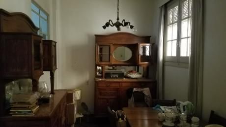 Para Invertir! 1er Piso, 3 Dormitorios, Baño Amplio.