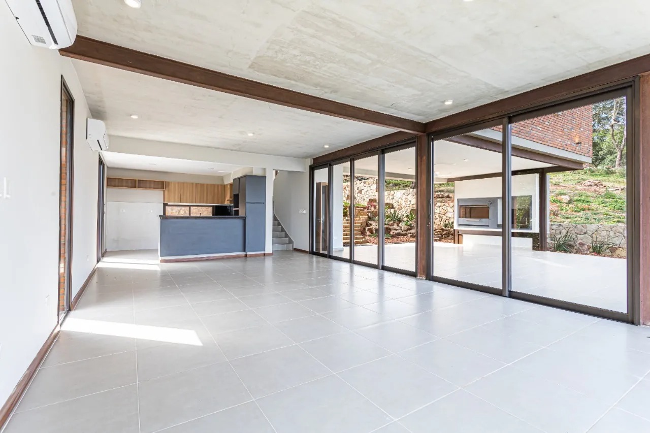 Casa En Venta En San Bernardino – La Suiza — foto 3