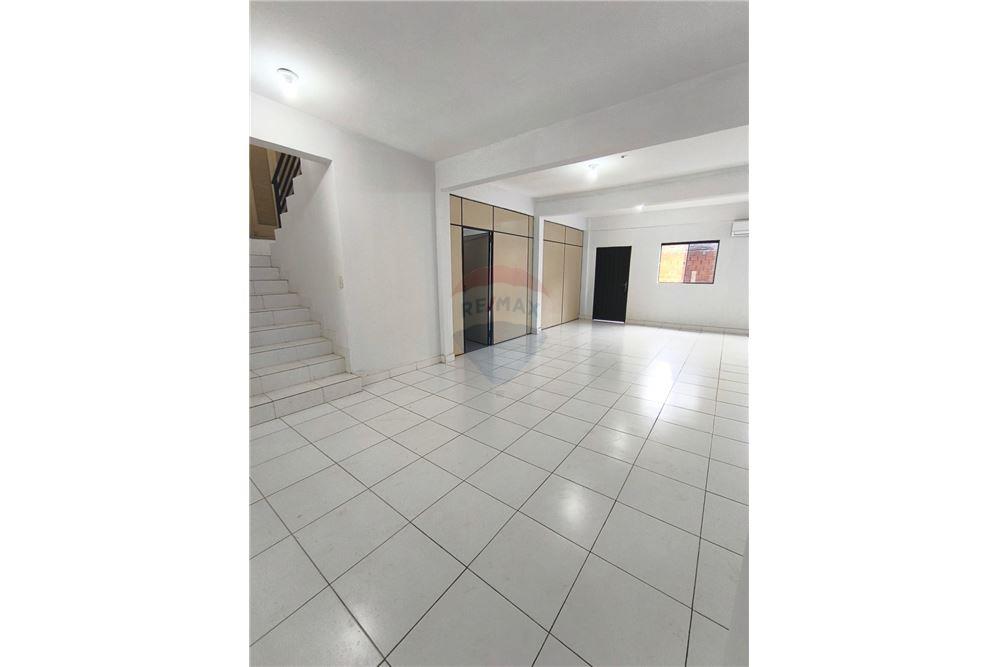 Alquilo Edificio de 2 Pisos 393 M2 Totales en Luque — foto 3