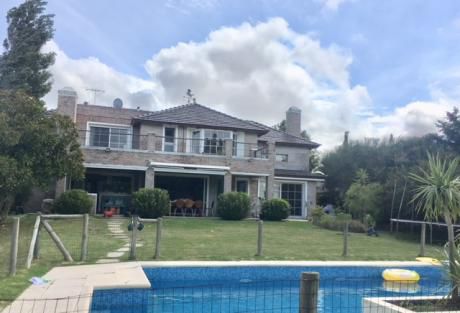 Casa 3/4 Dorm En Barrio Privado La Tahona Alquiler ó Venta