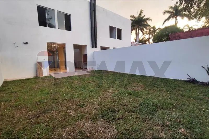 DÙPLEX EN LUQUE ESTILO TOSCANO — foto 2