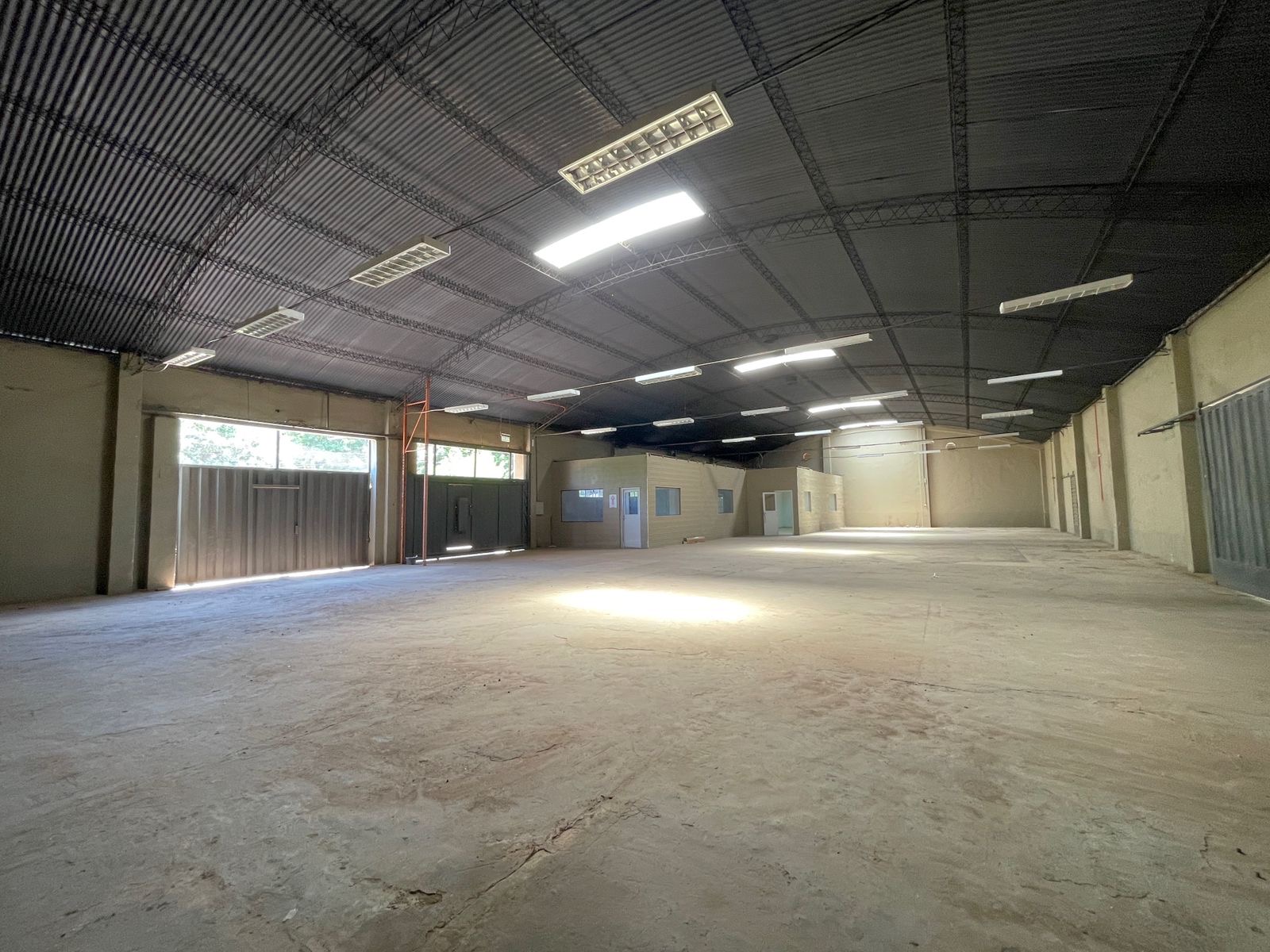 ALQUILO DEPOSITO/TINGLADO EN FERNANDO DE LA MORA — foto 3