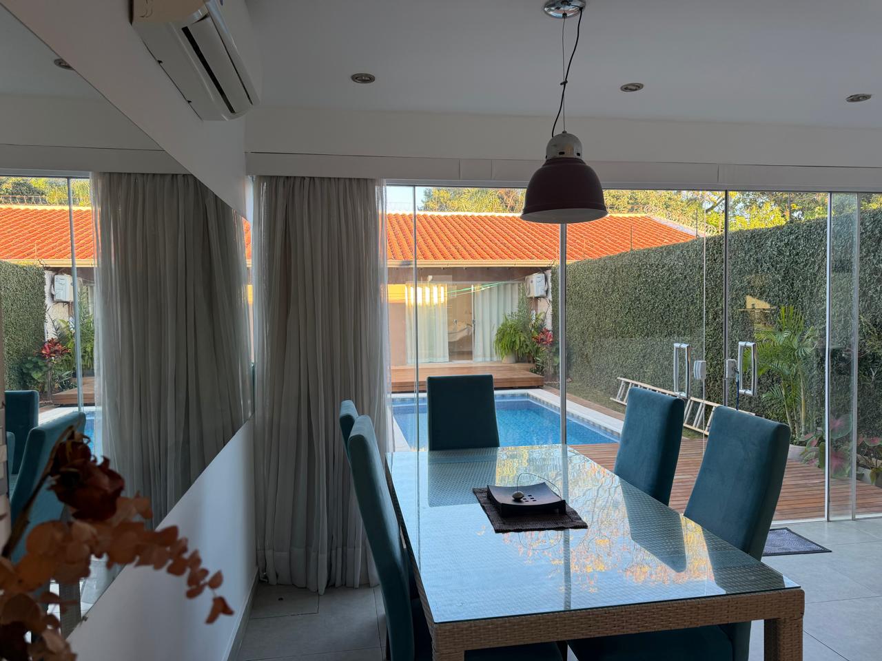 EN ALQUILER | DÚPLEX AMOBLADO CON PISCINA | LOMA MERLO – LUQUE — foto 2