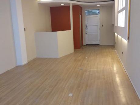 Local Comercial A Pasos De La Plaza Colon