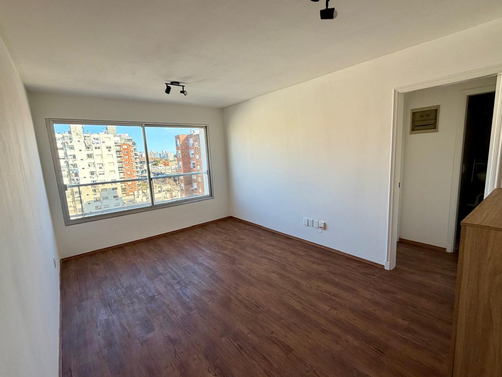 ¡dueño Alquila Excelente Apartamento De 1 Dormitorio! Muy Luminoso Y Calefacción · Foto 1