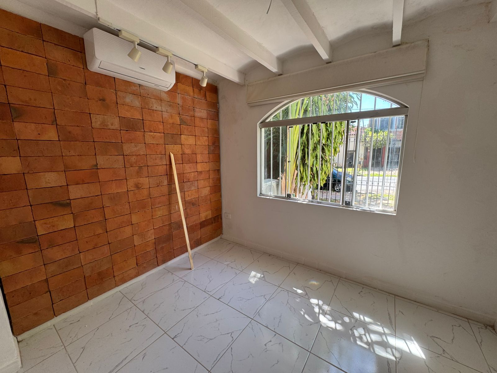 Casa En Alquiler En Los Laureles — foto 3