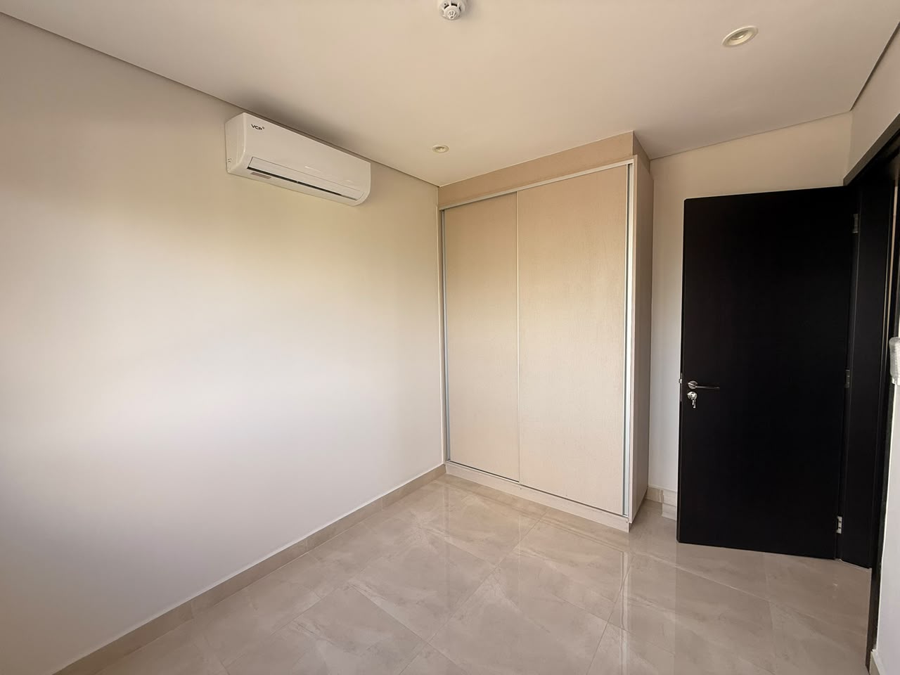 DEPARTAMENTO DE 2 HABITACIONES EN ZONA CONMEBOL — foto 3