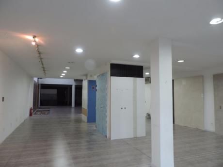Bulevar Artigas Y Ponce Ideal Clinica, Empresa!