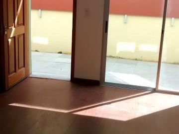 Apto. Triplex Tipo Casa, 3 Dormitorios Cerca De Avdas.