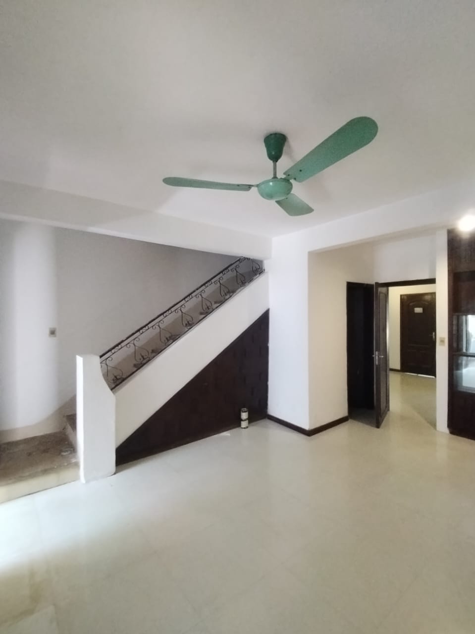 ALQUILO TINGALDO 220 M2 MAS OFICINA ASUNCION AVDA EUSEBIO AYALA — foto 2