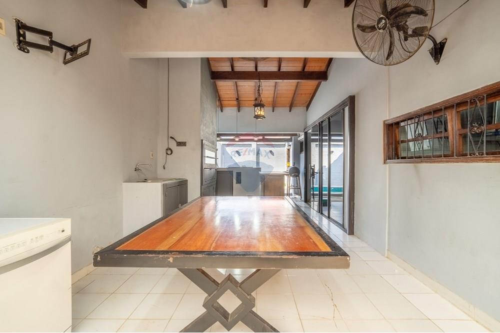 HERMOSO DUPLEX EN BARRIO MBURUCUYA — foto 2