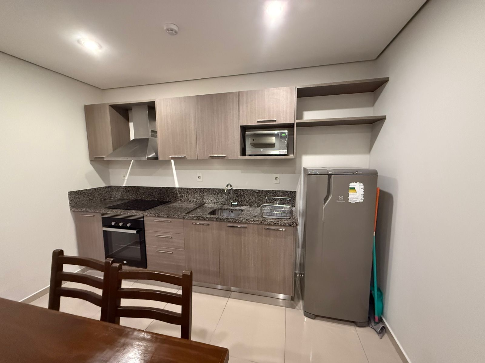 Alquilo departamento amoblado de 1 dormitorio en el barrio recoleta de Asunción — foto 2