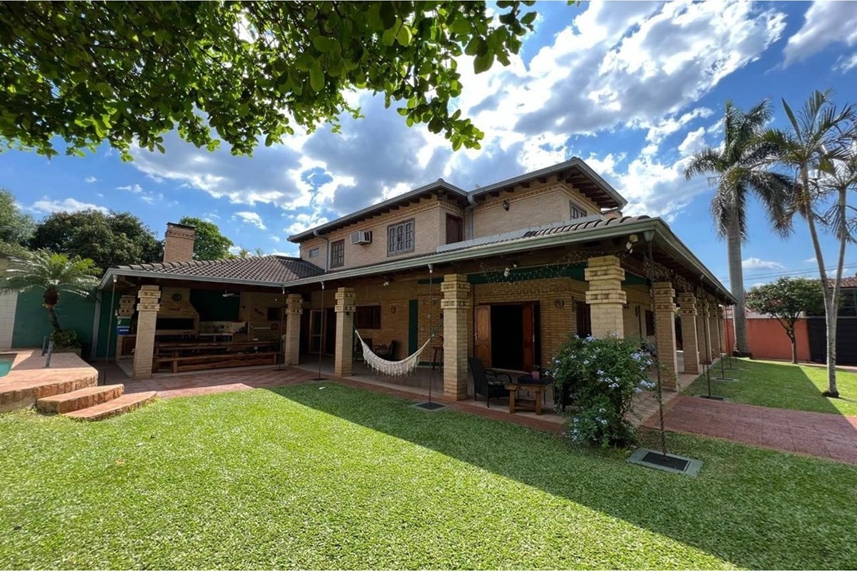 Casa en venta en Fernando de la Mora