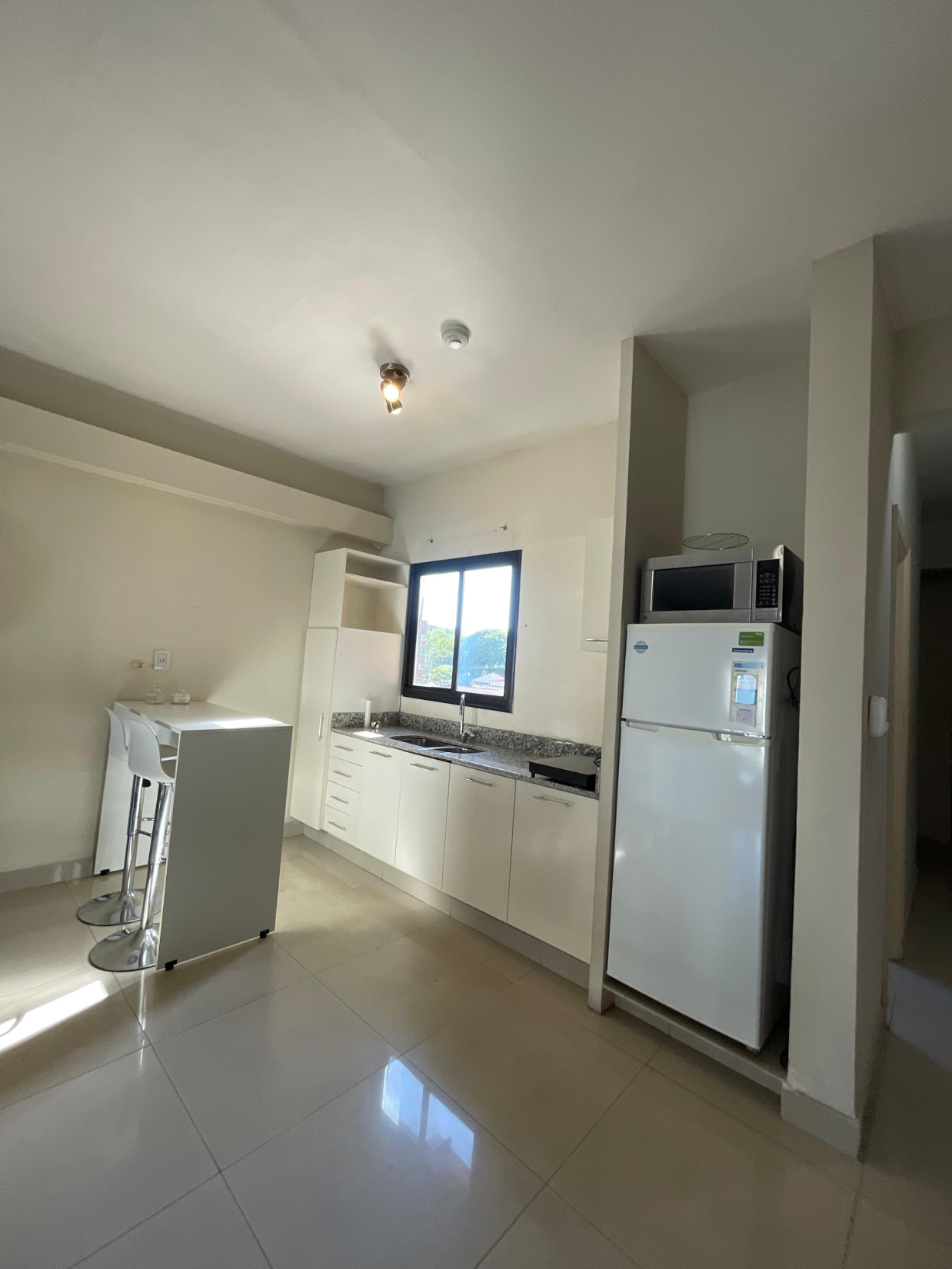 EN ALQUILER DEPARTAMENTO AMOBLADO DE 1 DORMITORIO ZONA LAS MERCEDES — foto 3