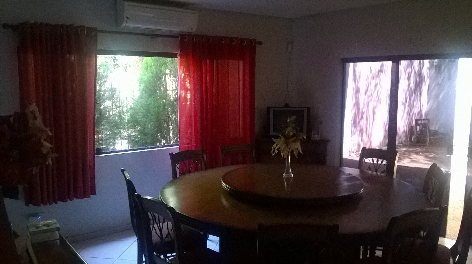VENDO CASA BARRIO REPUBLICANO EN ESQUINA SOBRE AV. JAPÓN — foto 2