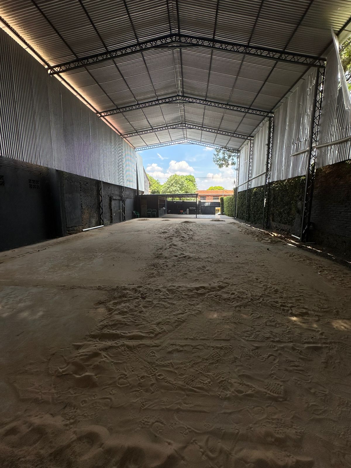 Oferta Tinglado En Alquiler – Zona Aviadores Del Chaco Y Santísima Trinidad — foto 2