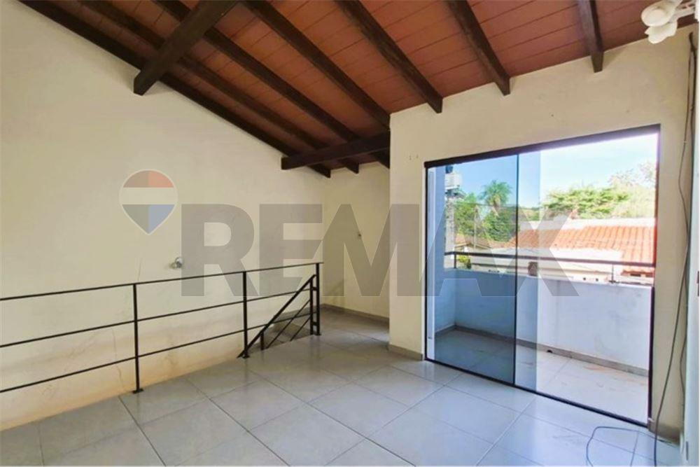ALQUILO DUPLEX EN LAMBARE — foto 2
