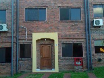 Alquilo Duplex De 3 Dormitorios En Condominio Cerrado En Lambare Zona Avda Peron
