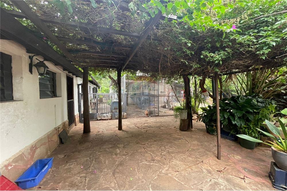 Oportunidad en Esq Bernardino Caballero casi Lillo — foto 3