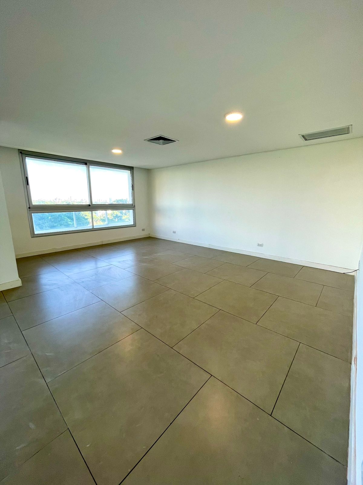 Alquilo Departamento Palacio de los Patos 2 habitaciones mas cuarto de servicio — foto 3
