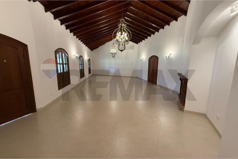 EN ALQUILER Imponente residencia a minutos de Paseo La Galería — foto 2