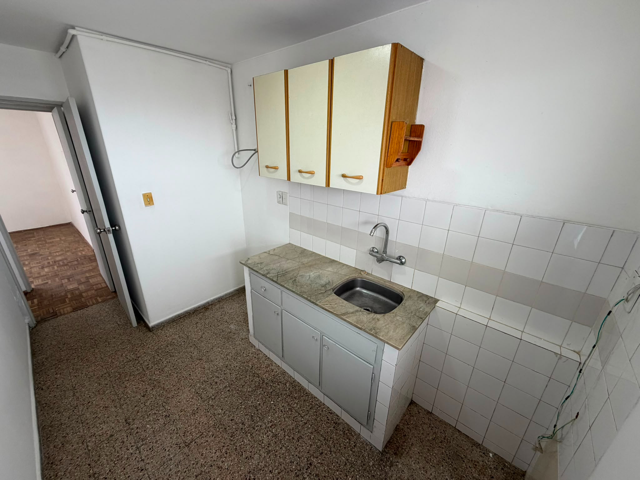 Alq. Apto. En Cordón, 50m2, Piso 8, 2 Dor+1 Baño. Muy Buen Estado Y Ubicación · Foto 11