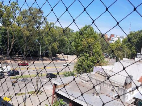 Parque Batlle. 3 Dor. 80mts2. 2 Baño. Al Frente. Calef. Vig. Gje