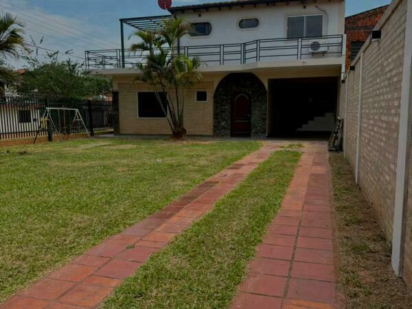 ALQUILO AMPLIA VIVIENDA EN LUQUE - ZONA LOS JARDINES — foto 2