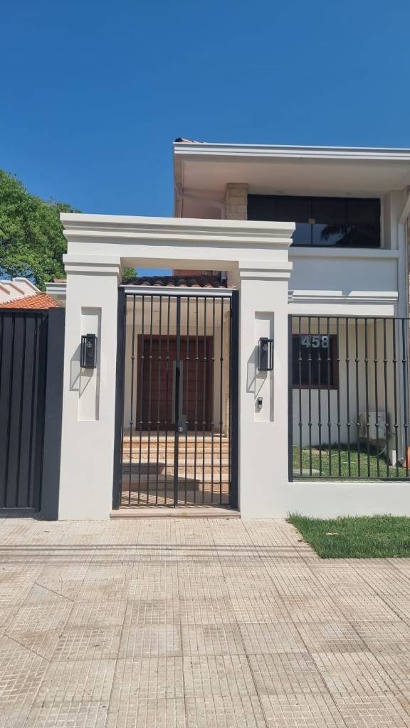 ALQUILO RESIDENCIA DE LUJO EN EL BARRIO MBURICAO — foto 2